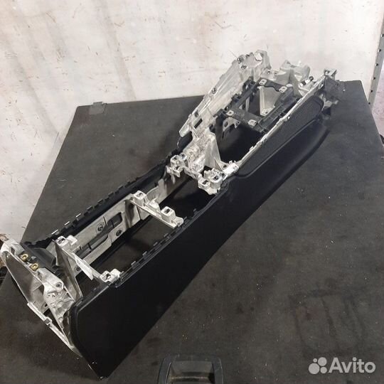 Центральная консоль Porsche Macan 95B 3.0 CTB