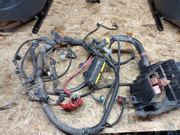 Проводка двигателя Renault sandero 1 K7MF710