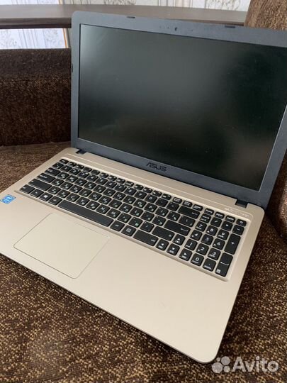 Ноутбук asus