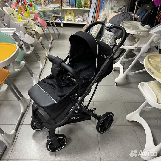 Коляска прогулочная 