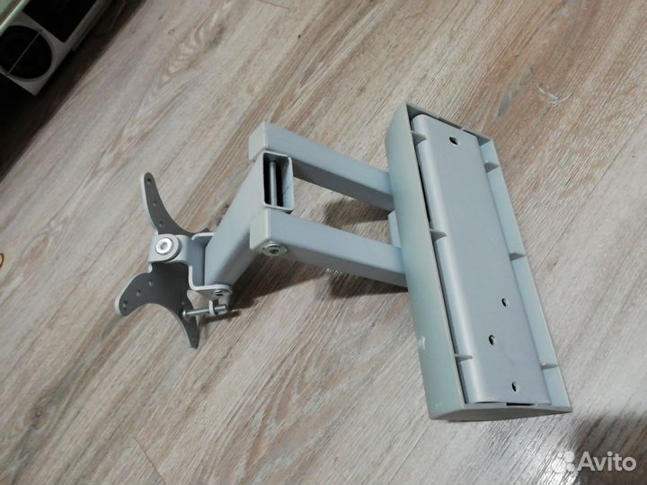 Настенный подвес или кронштейн для монитора