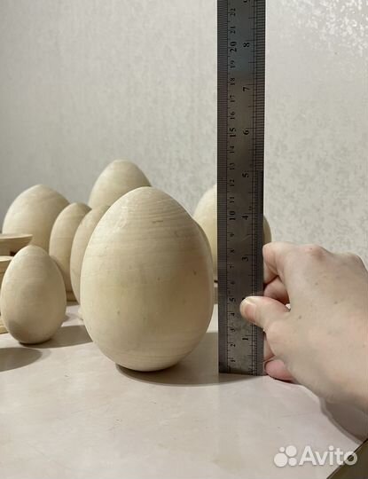 Яйца деревянные и подставки