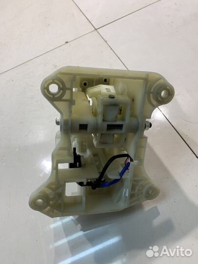 Бардачок (Kia Mohave)