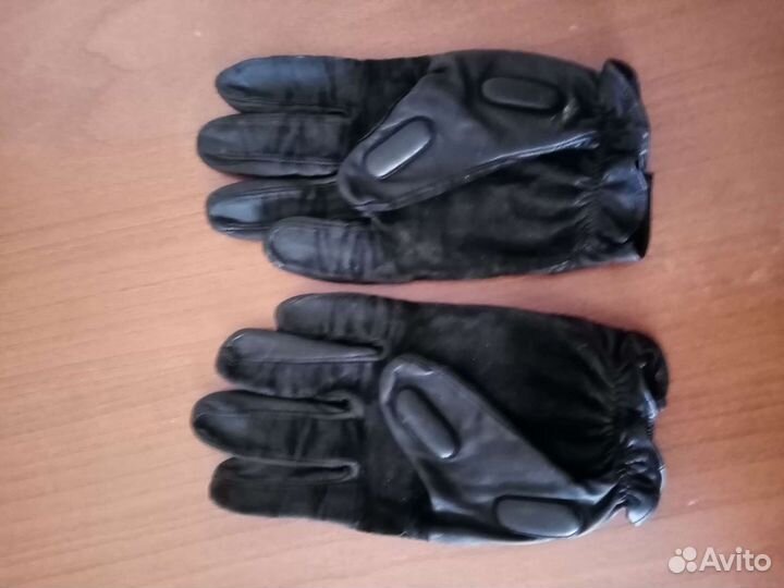 Перчатки