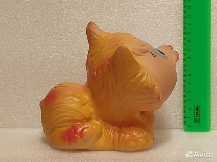 Игрушка. Кот. Большой. Высота - 14 см. Резина