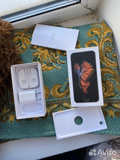 iPhone 6S, 64 ГБ