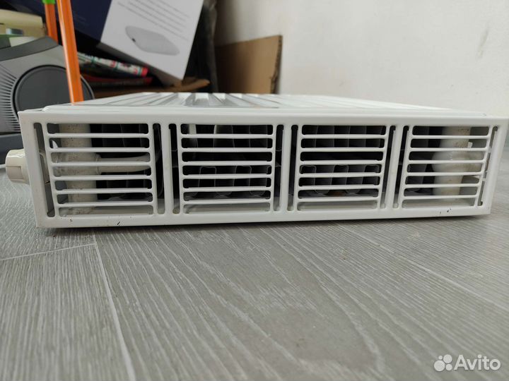 Стальной радиатор отопления с нижним подключением