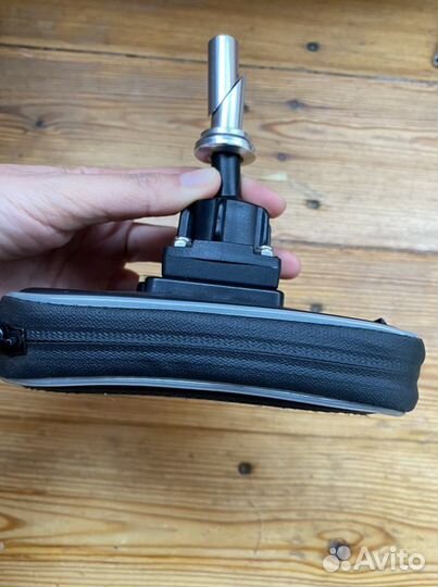 Влагозащитный держатель на руль arkon