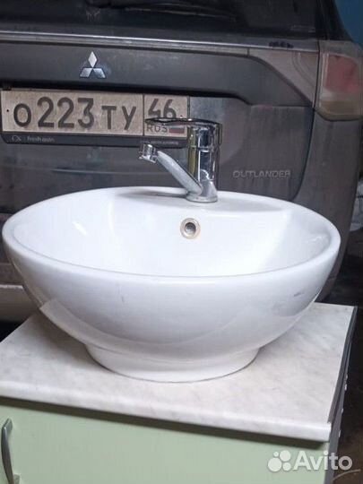 Раковина со смесителем