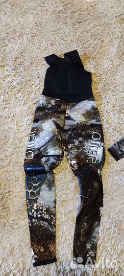 Гидрокостюм