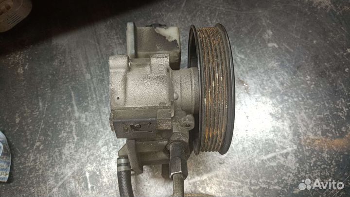 Насос гидроусилителя руля jeep Cherokee, Liberty