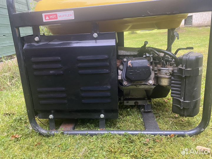 Бензиновый генератор champion gg3300