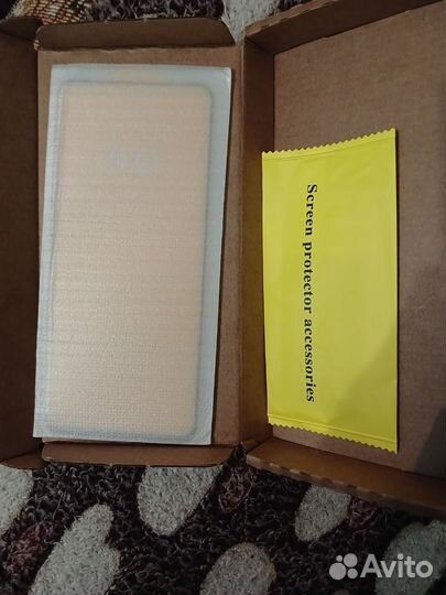 Защитное стекло на Motorola Edge S30