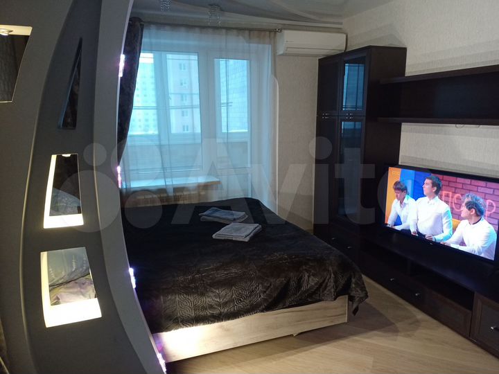 2-к. квартира, 77 м², 3/9 эт.