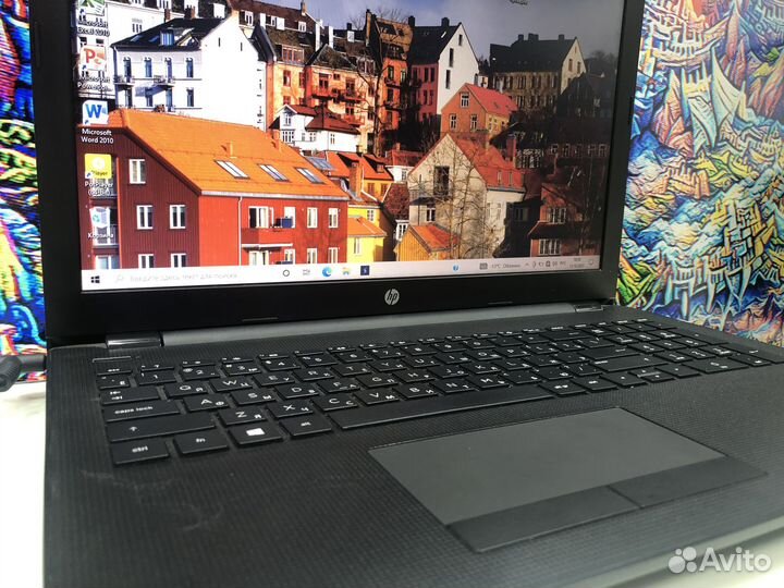 Офисный ноутбук HP 15.6