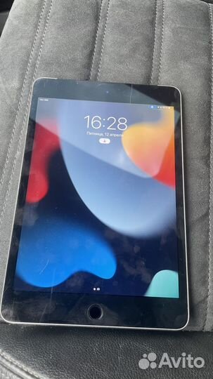 iPad mini 4 cellular