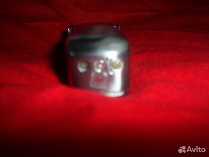 Газовые зажигалки выкидной нож,мобильный телефон