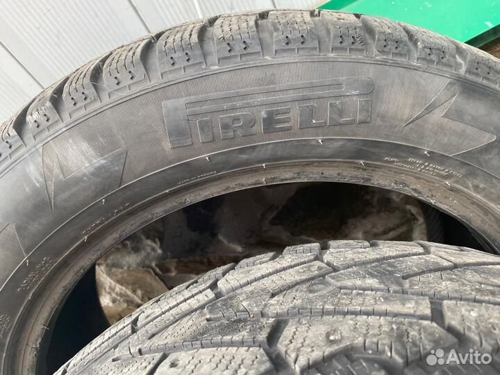 Pirelli Ice 255/50 R19