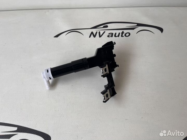 Toyota Rav 4 XA30 омыватель фары левый 09-10