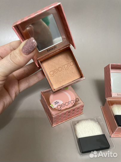 Benefit румяна georgia золотисто-персиковые