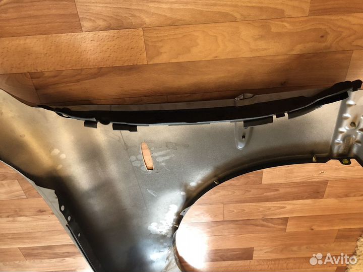 Крыло правое переднее Toyota Crown majesta