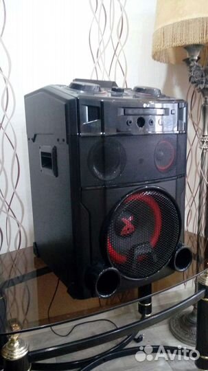 LG ом 7550К. 1000 Вт