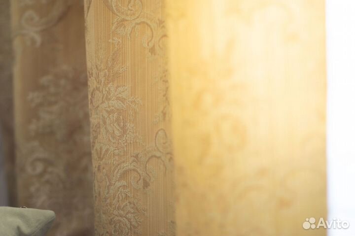 Качественные шторы, цена за оба полотна