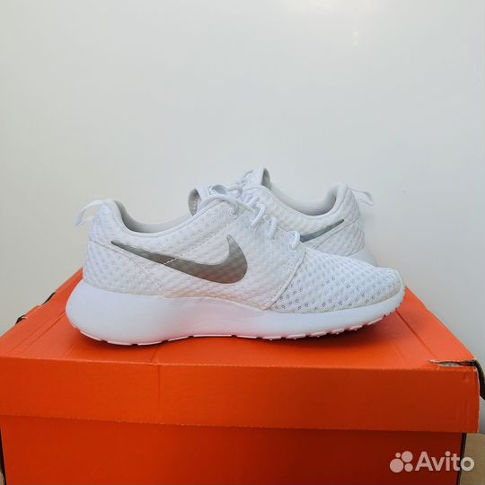 Кроссовки nike roshe run