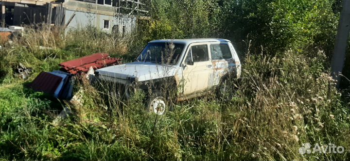 ВАЗ 2107 1.6 МТ, 1999, битый, 125 000 км