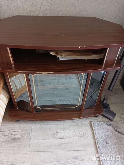 Тумба под телевизор