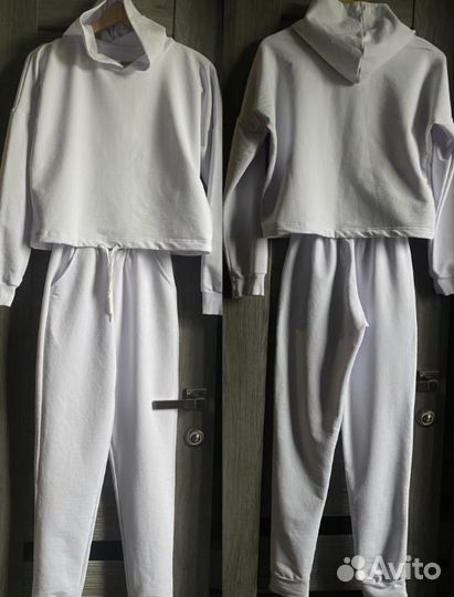 Спортивный костюм женский