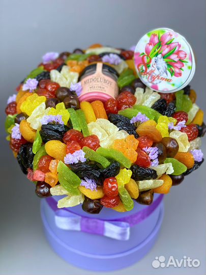 Букеты из сухофруктов и орехов