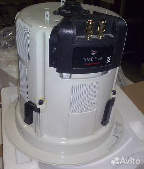 Встраиваемая в потолок SpeakerCraft Time Five/One