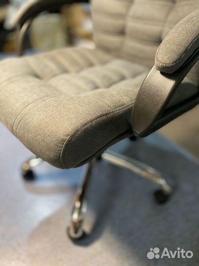 Компьютерное кресло