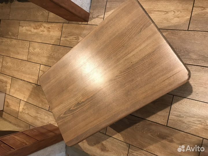 Продам новый столик