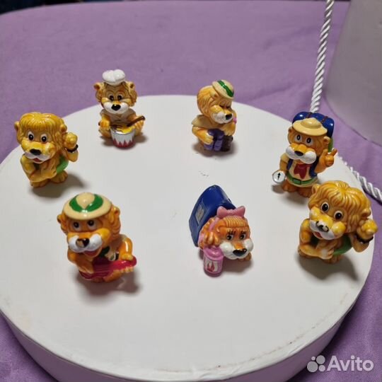 Киндер, львы