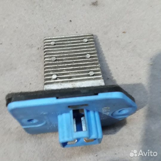 Резистор (сопротивление) печки Шевроле Лачетти