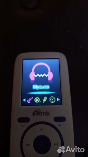 Mp3 плеер Ritmix белый цвет