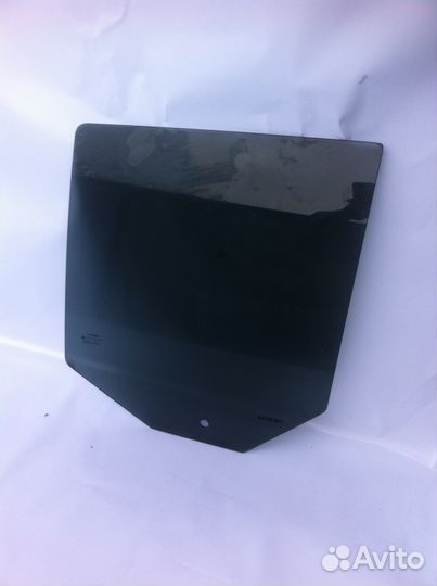 Стекло заднее правое тонированное Jeep Patriot MK