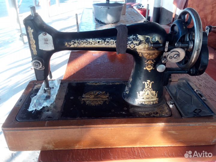 Швейная машинка Singer 1901 года выпуска