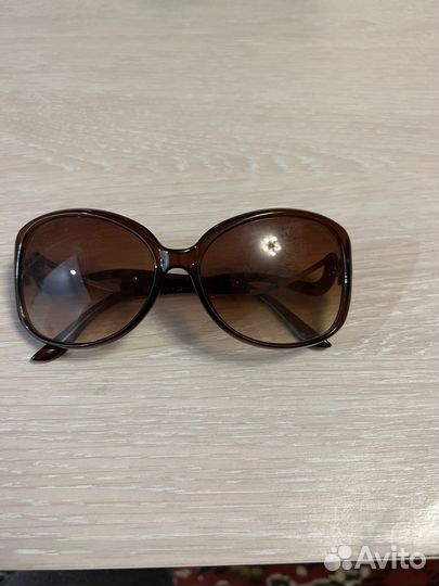 Солнцезащитные очки