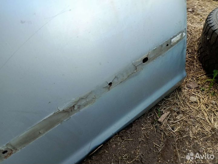 Передняя левая дверь Ford Focus 2