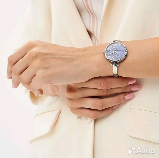 Наручные часы romanson RM 9A07L LW(BU) новые