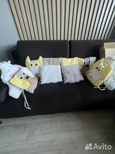 Бортики подушки в детскую кроватку