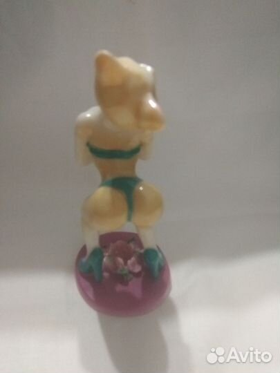 Кошка на свечку