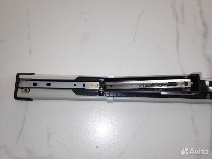 Степлер офисный с регулировкой ширины до 300 мм