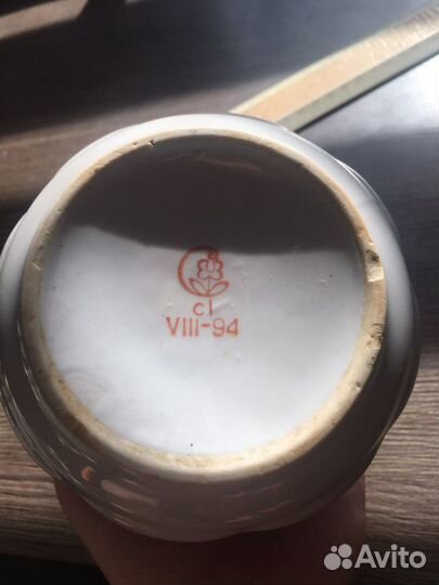 Фарфор - чайник, сахарница, подставка