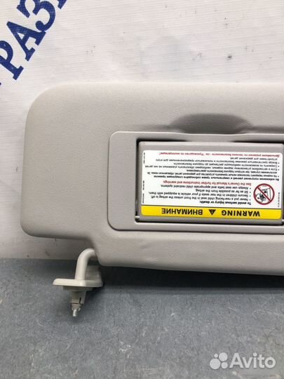 Козырек правый Mercedes M W164