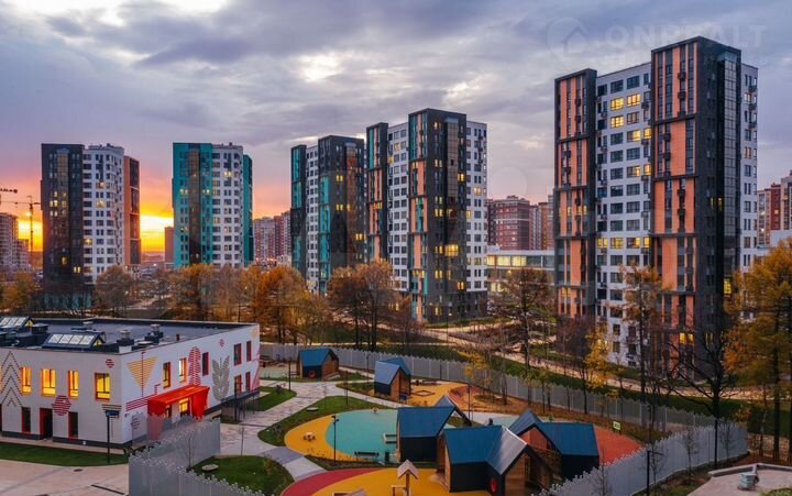 2-к. квартира, 58 м², 4/16 эт.