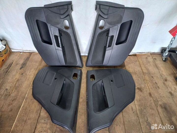 Карта двери Ford Fusion хэтчбэк 1 2005